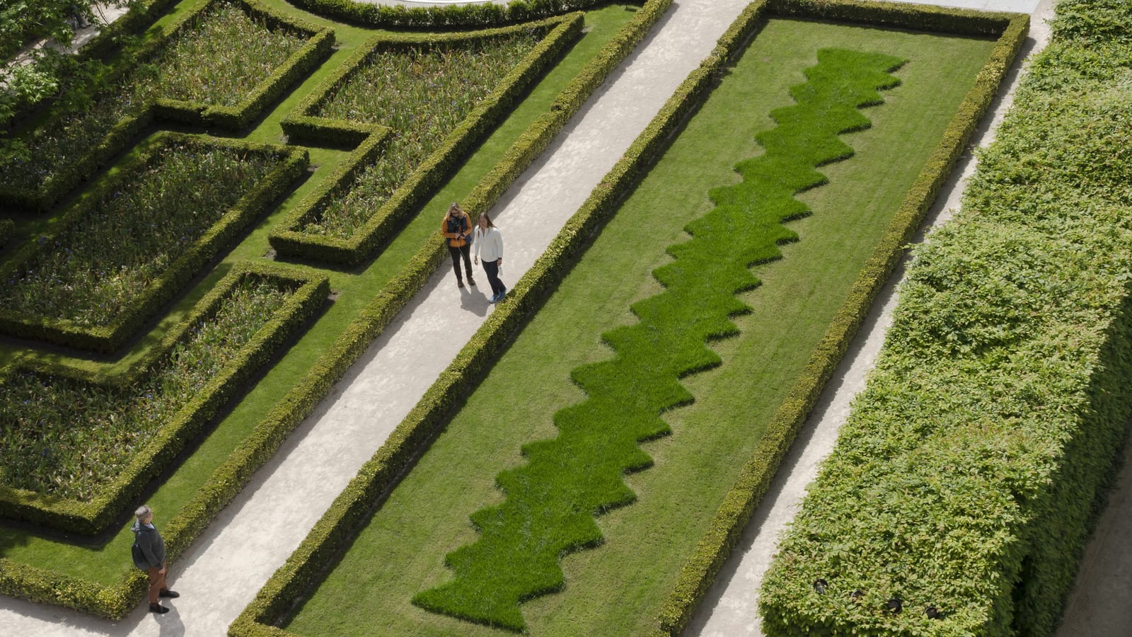 The clipped parterre of the Rijksmuseum gardens, seen from above